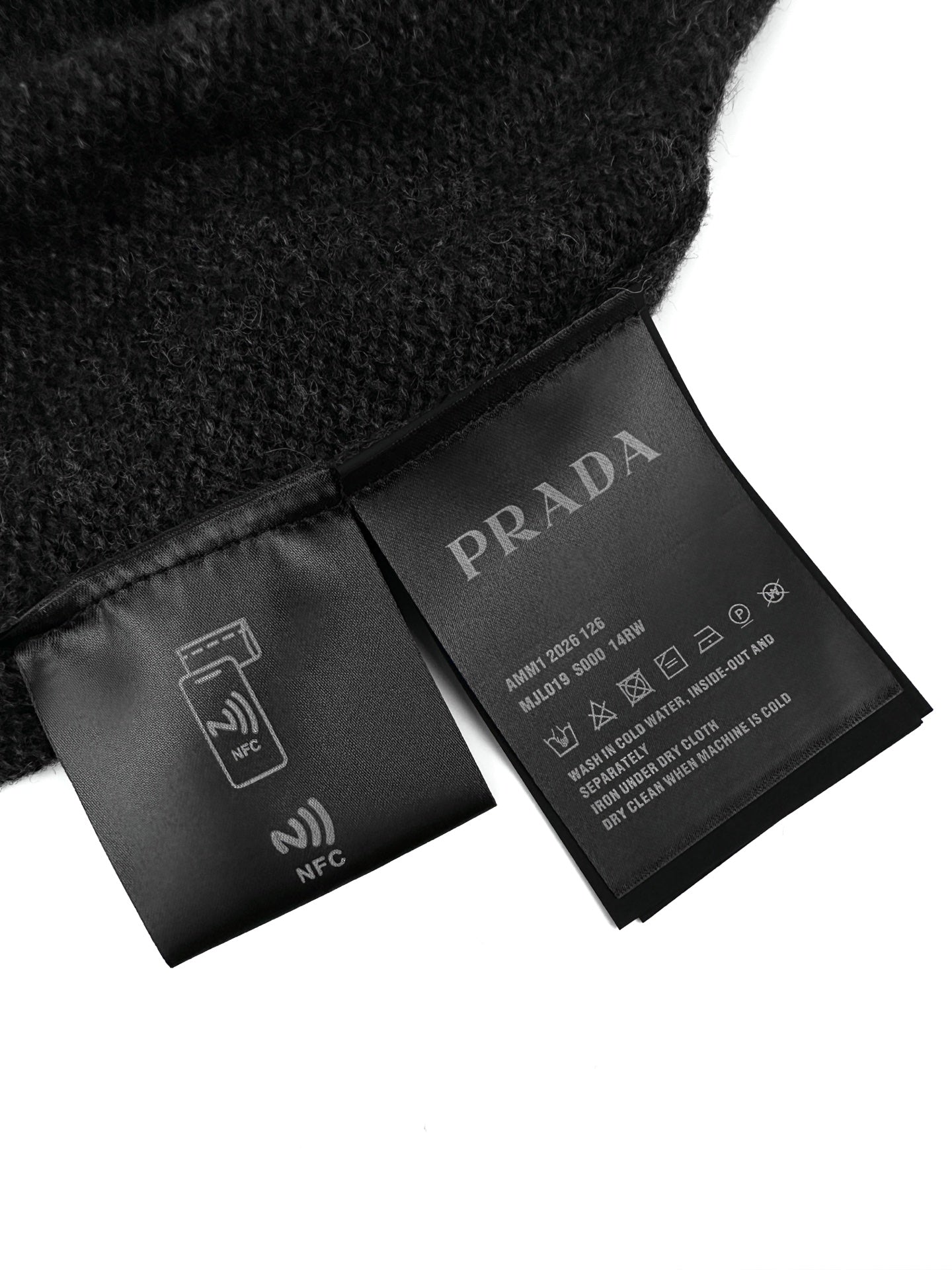 2026 New Triangle Brand Short-Sleeved Sweater with Triangle Logo (AA569-A50)