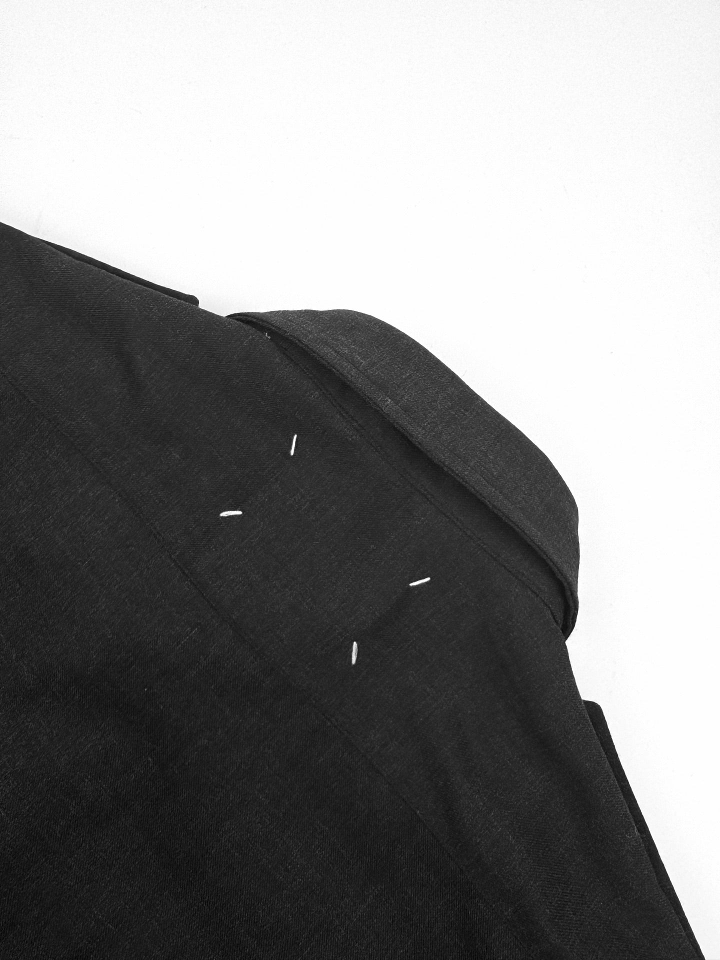 2026 New Mai Wool Shirt with Decorative Stitching (25282-B60)