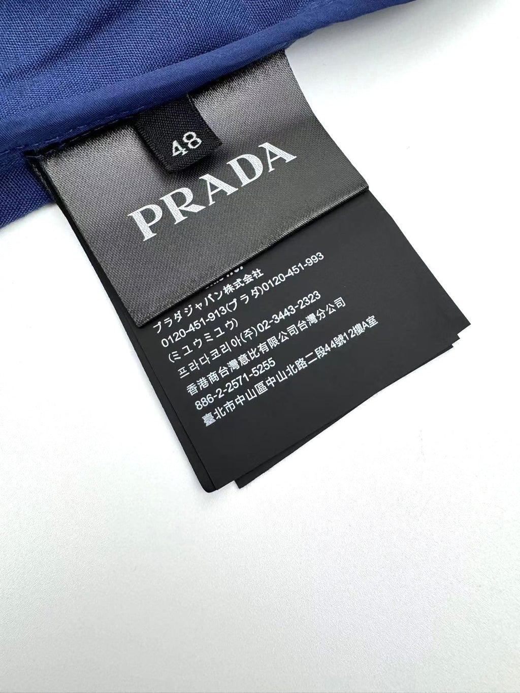 2026 New Triangle Brand Colour-Blocked Logo Jacket (MM083-B60)