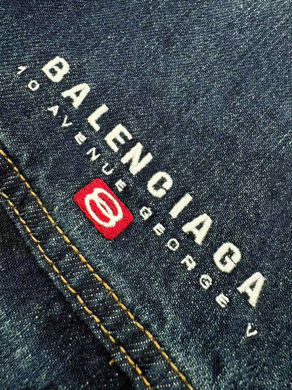 2026 New Balen Embroidered Denim Hooded Jacket (25337-C30)