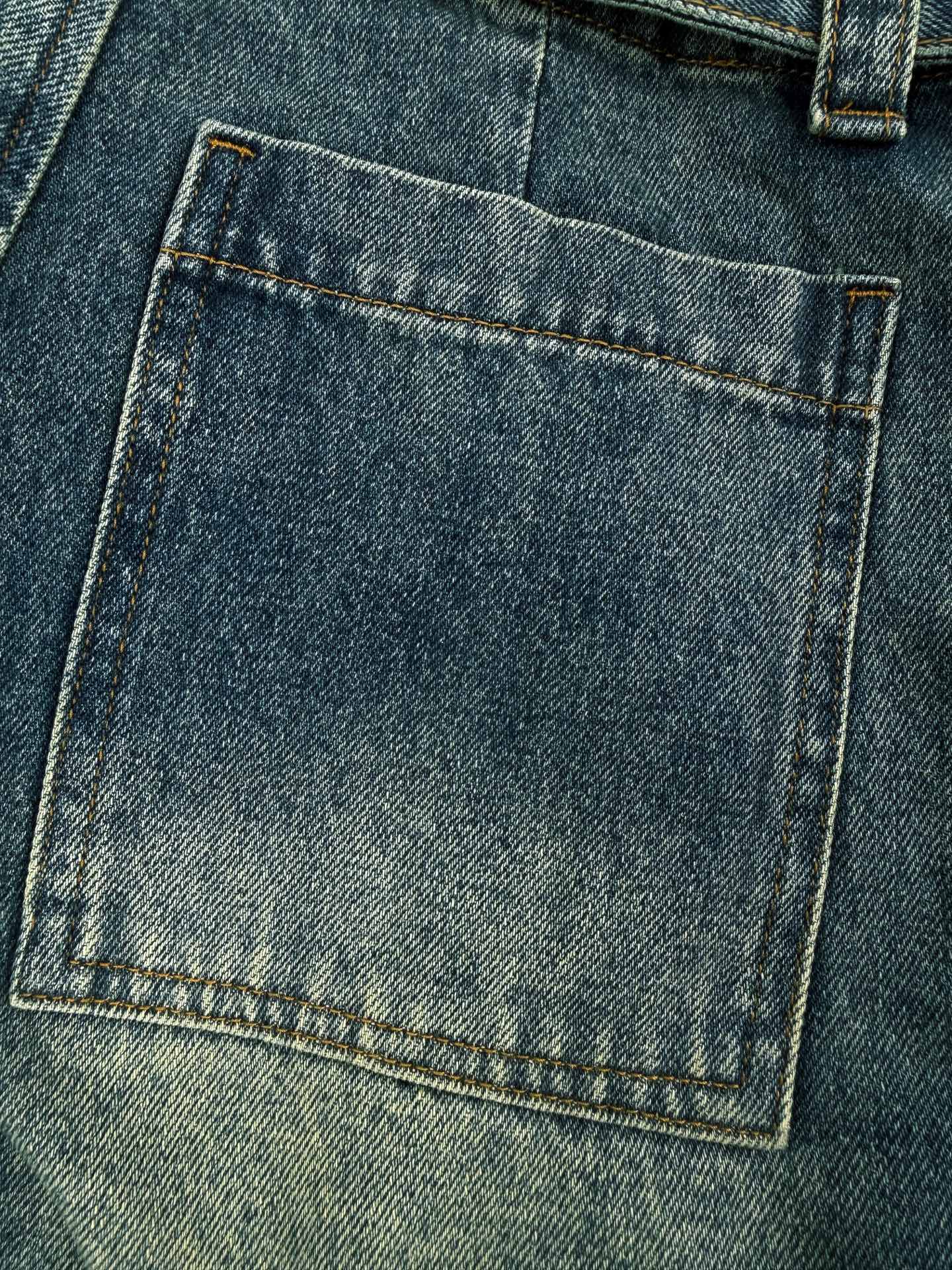 2026 Women's Way Leather Patch Jeans (EE408)
