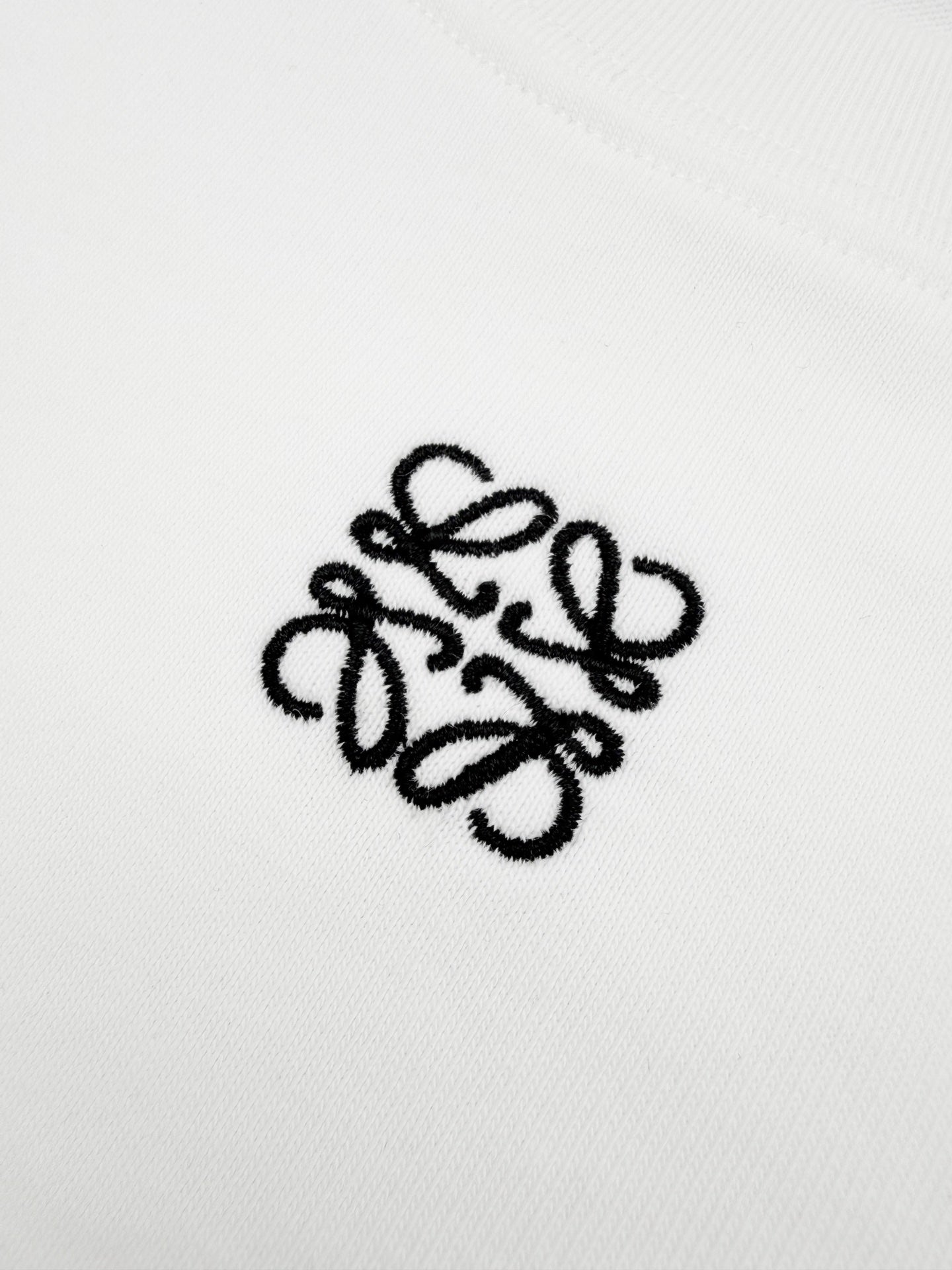 2026 Women's Way Embroidered Short-Sleeved Top (EE412)