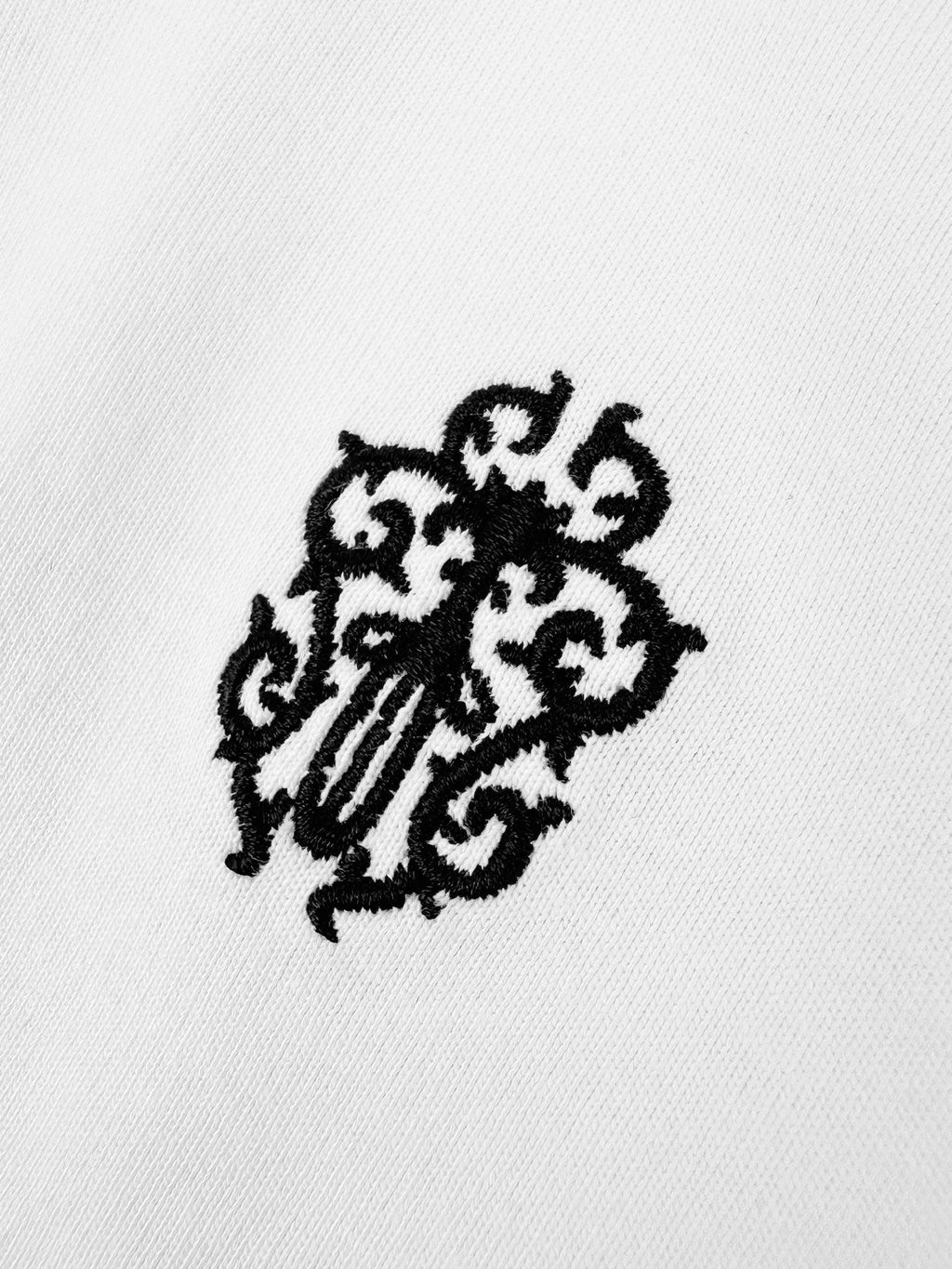 2026 Women's CH Cross Motif Short-Sleeved T-Shirt (DD122)