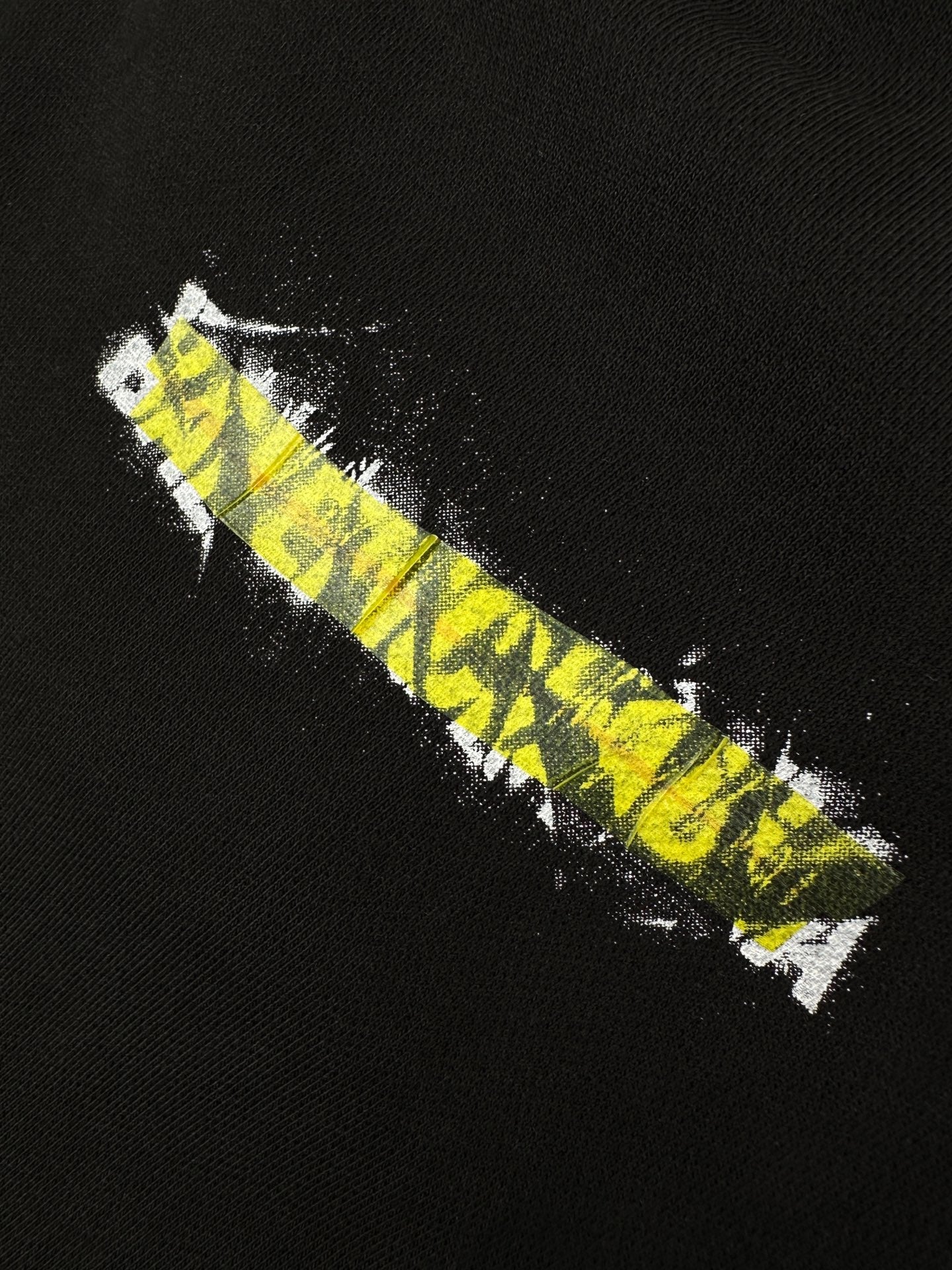2026 New Balen Tape Graffiti Trousers (CC973-B25)