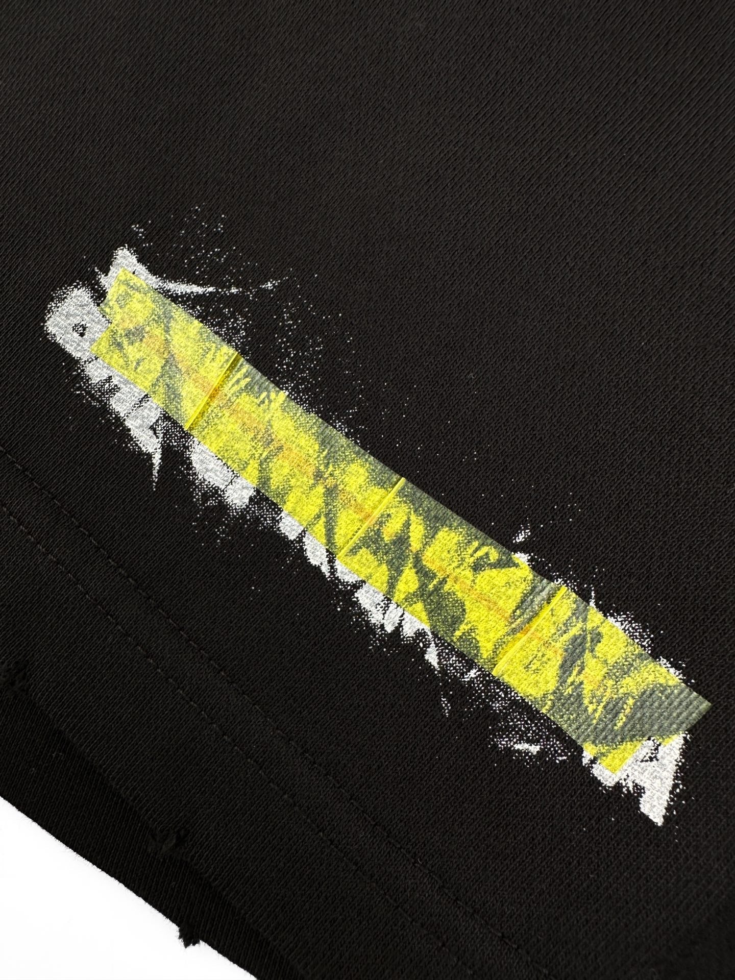 2026 New Balen Tape Graffiti Shorts (CC986-A60)