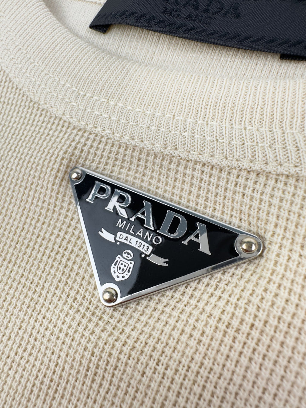 2026 New Triangle Brand Short-Sleeved T-Shirt (CC989-A20)