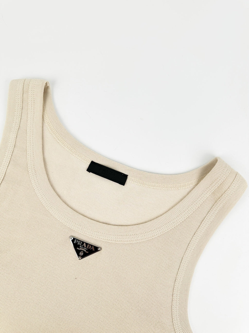 2026 New Triangle Brand Triangular Logo Vest (CC990-A15)