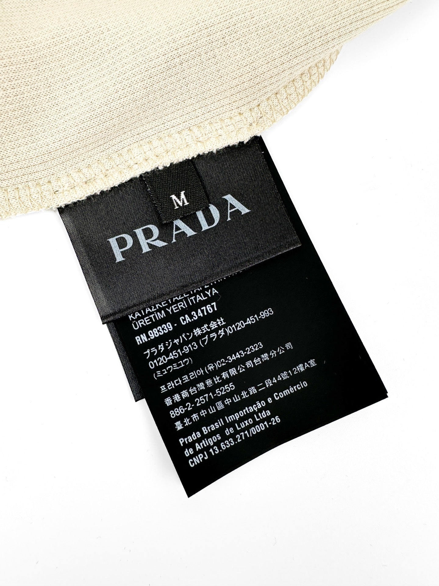 2026 New Triangle Brand Triangular Logo Vest (CC990-A15)