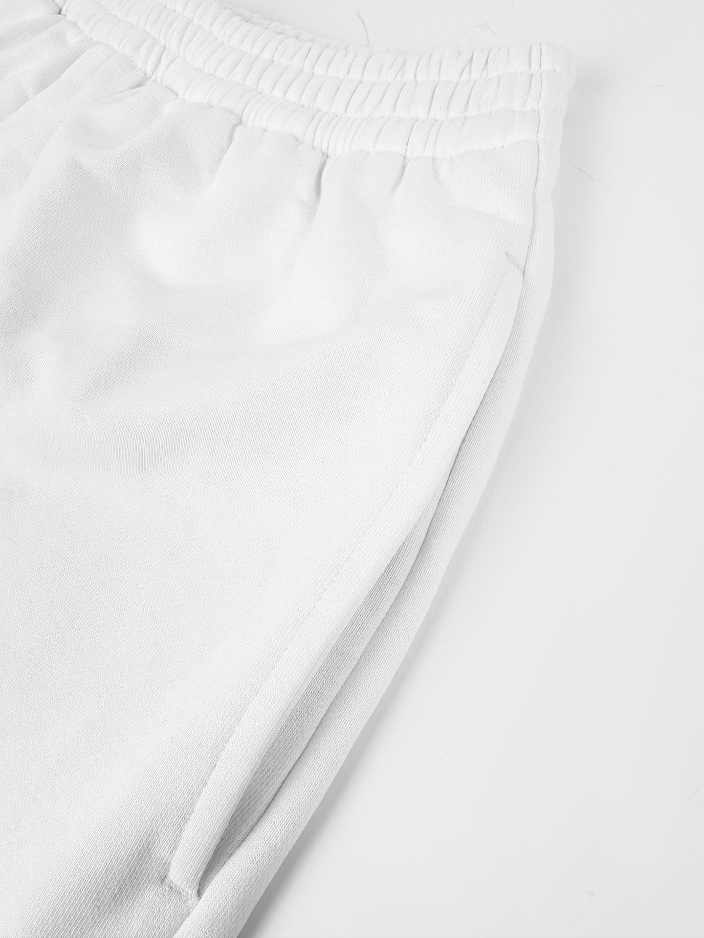 2026 New Balen Embroidered Graffiti Shorts (AA608-A45)