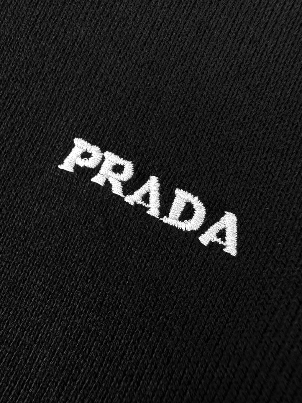 2026 New Triangle Brand Embroidered Logo Polo Neck Knit Top (CC979-A60)
