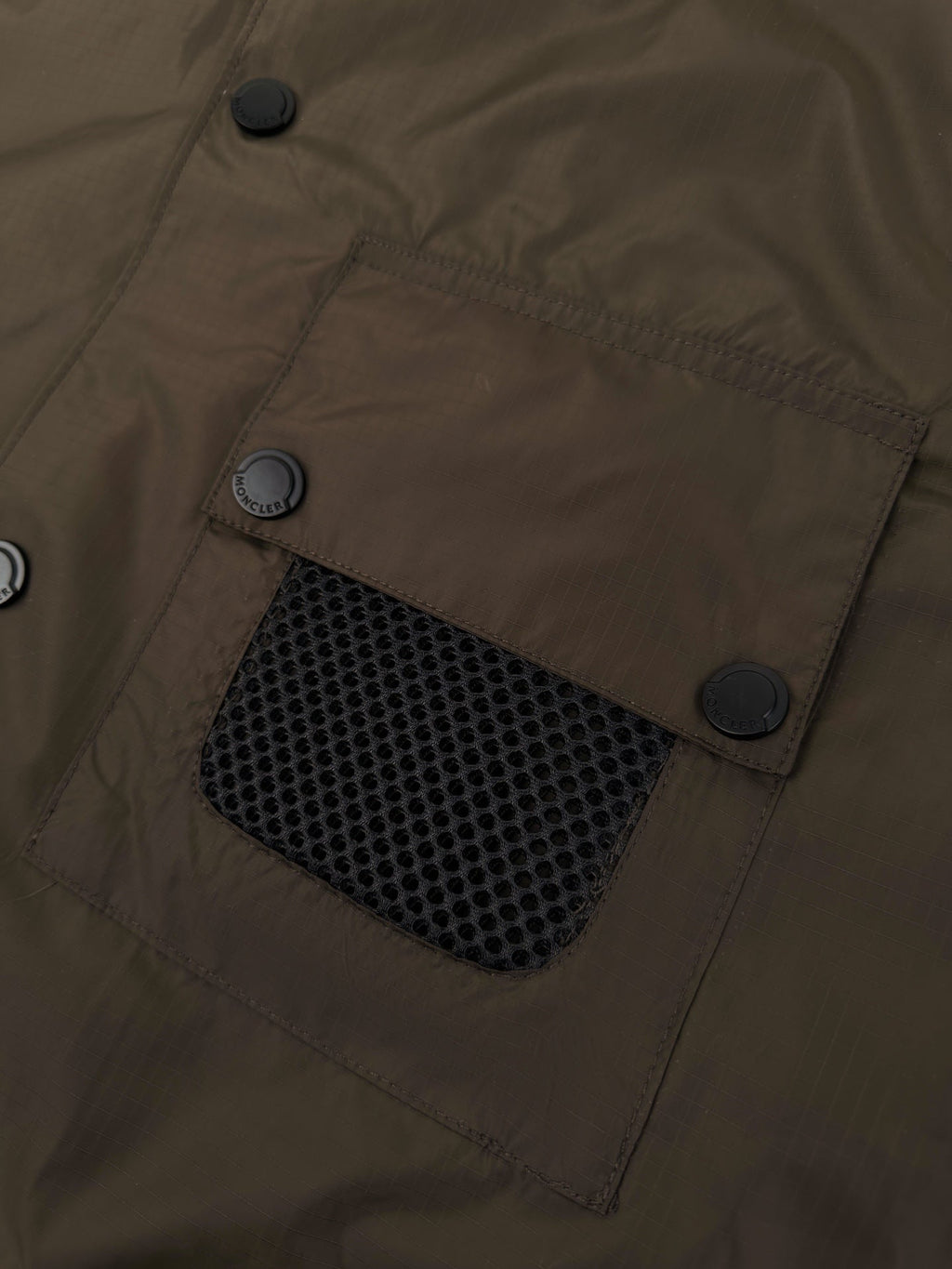 2026 New Mon Logo Patch Pocket Short-Sleeved Shirt (AA613-A85)