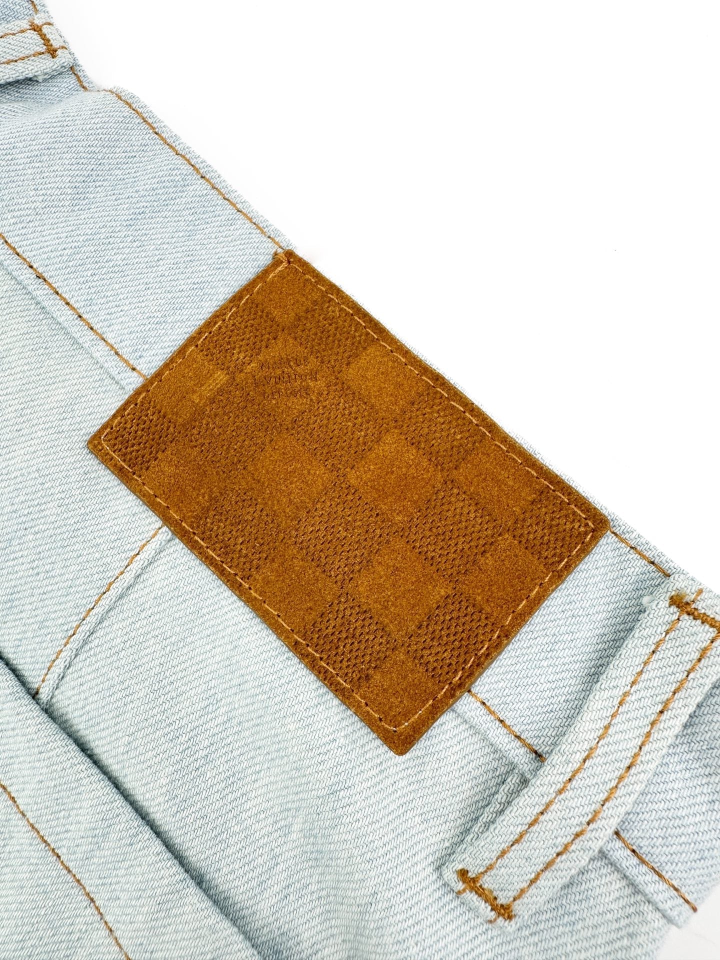 2026 New Arrival: LY Embroidered Denim Shorts (BB839-A80)