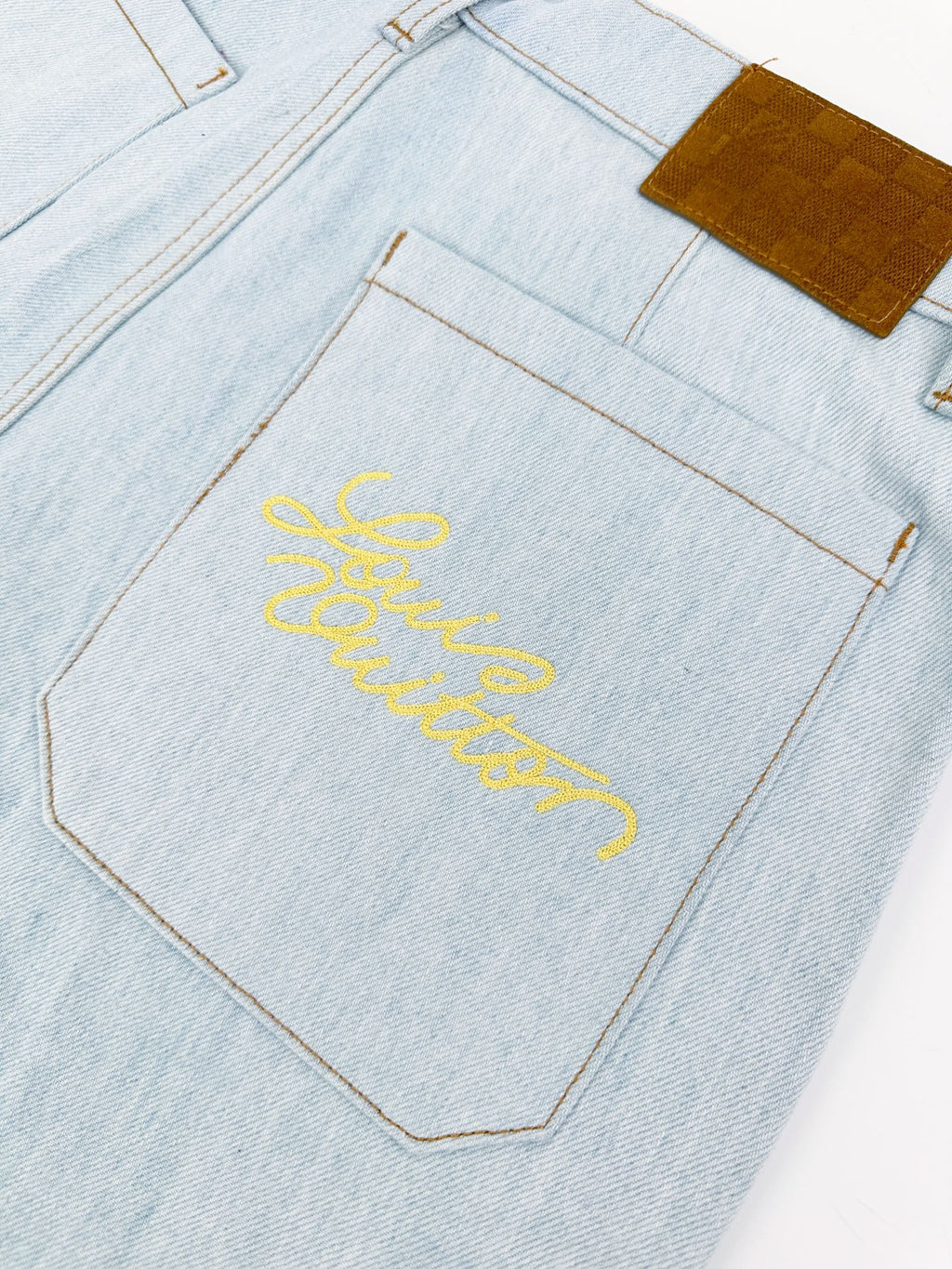 2026 New Arrival: LY Embroidered Denim Shorts (BB839-A80)