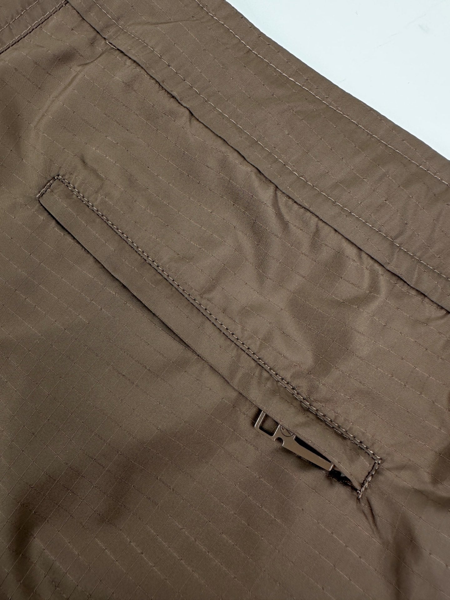2026 New LY Logo Patch Pocket Shorts (AA615-A60)