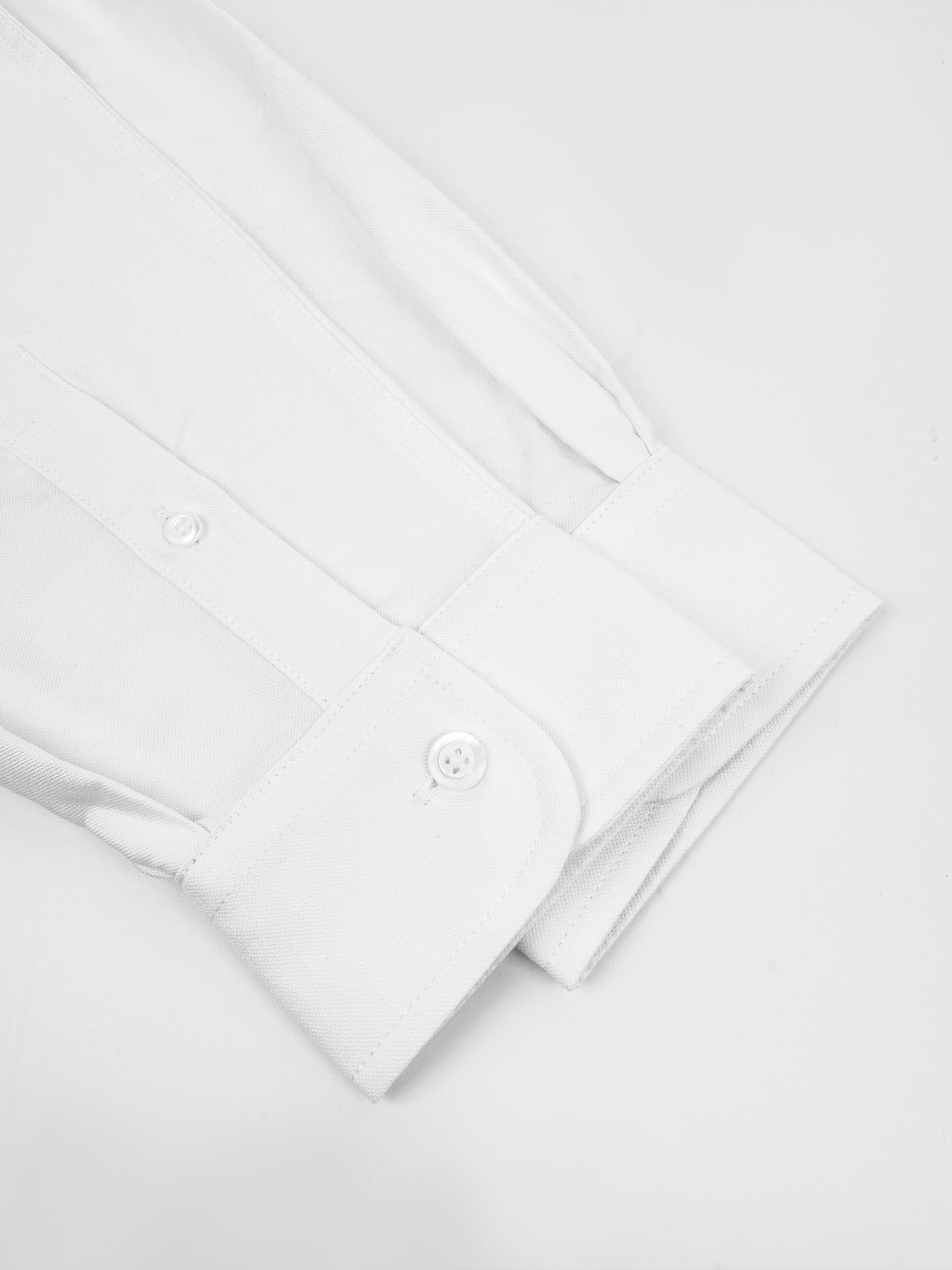 2026 New Triangle Brand Embroidered Logo Shirt (BB867-B10)