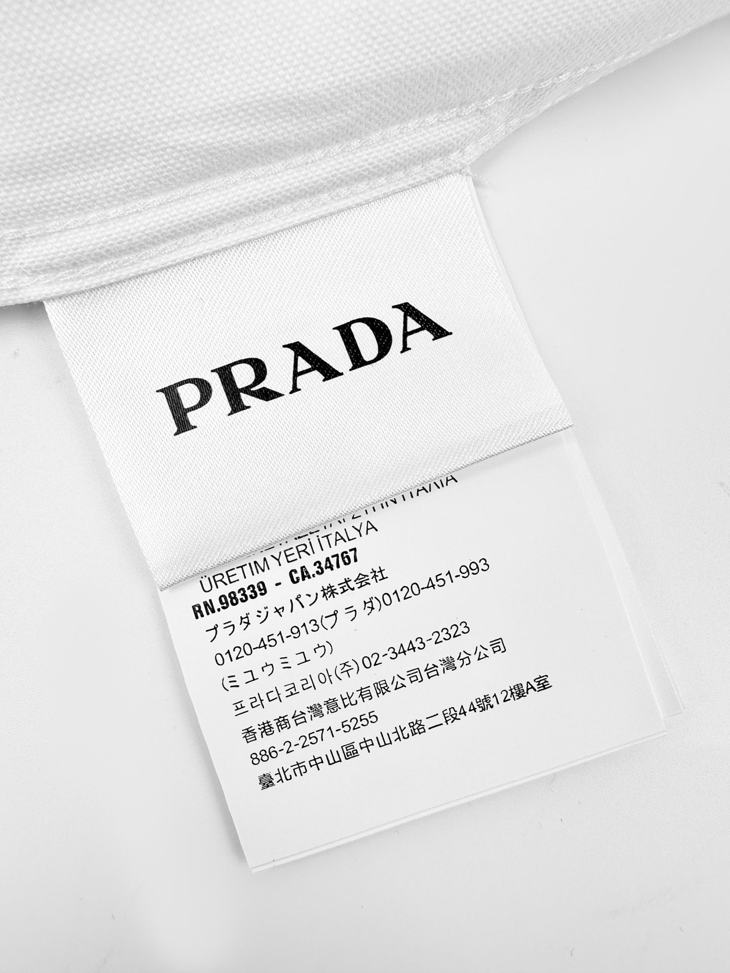 2026 New Triangle Brand Embroidered Logo Shirt (BB867-B10)