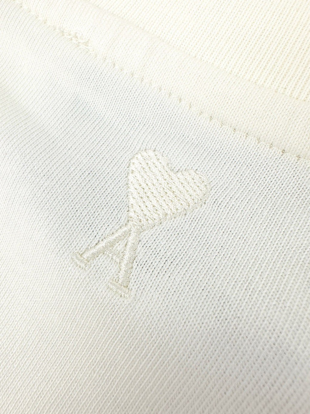 2026 New Heart A Letter Print Square T-shirt (BB880-A15)