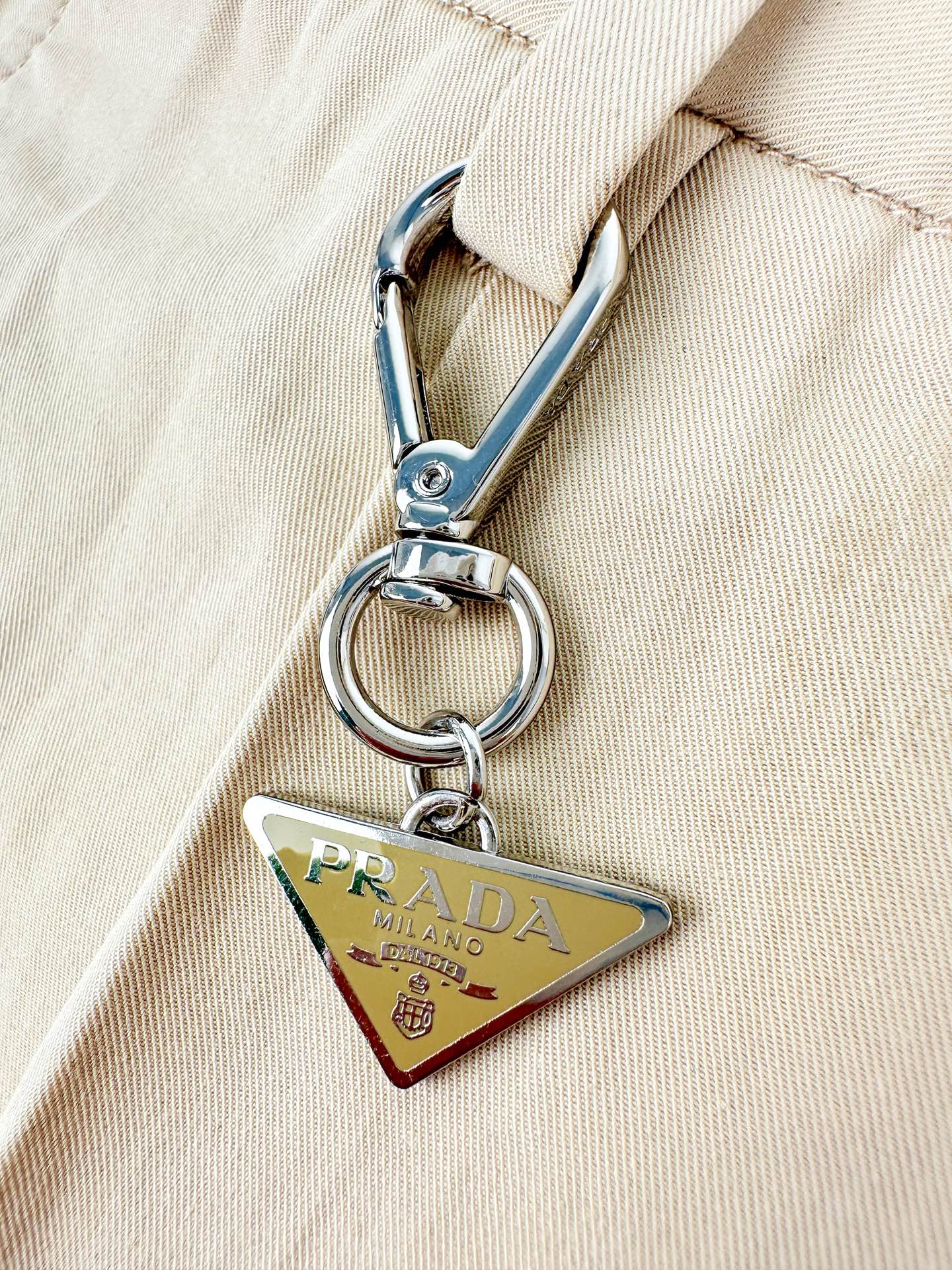 2026 New Triangle Brand Logo Keyring Trousers (BB860-B25)