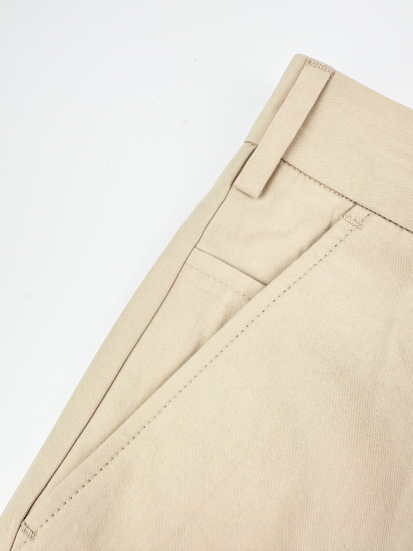 2026 New Triangle Brand Logo Keyring Trousers (BB860-B25)