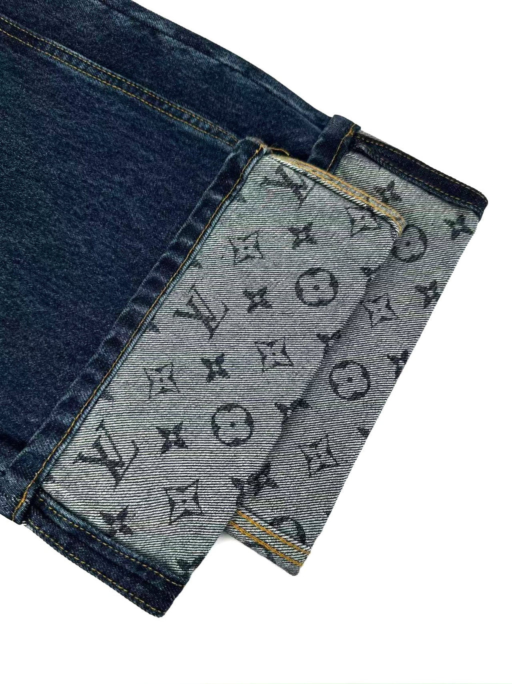 2026 New LY Logo Cuffed Jeans (BB866-B70)