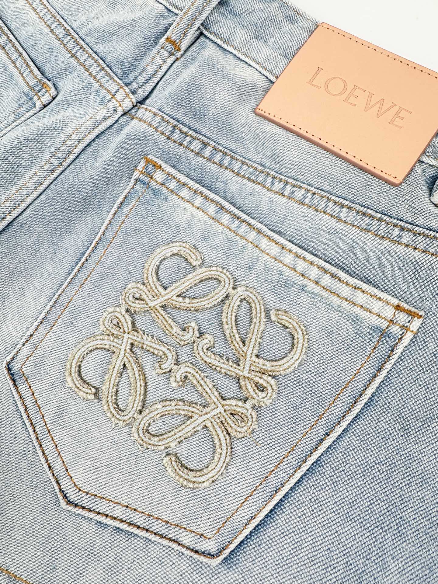 2026 Women's Way Embroidered Leather Denim Shorts (EE422)