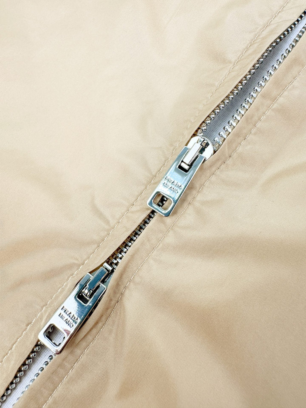 2026 New Triangle Brand Zipper Short-Sleeve Shirt (CC982-A85)