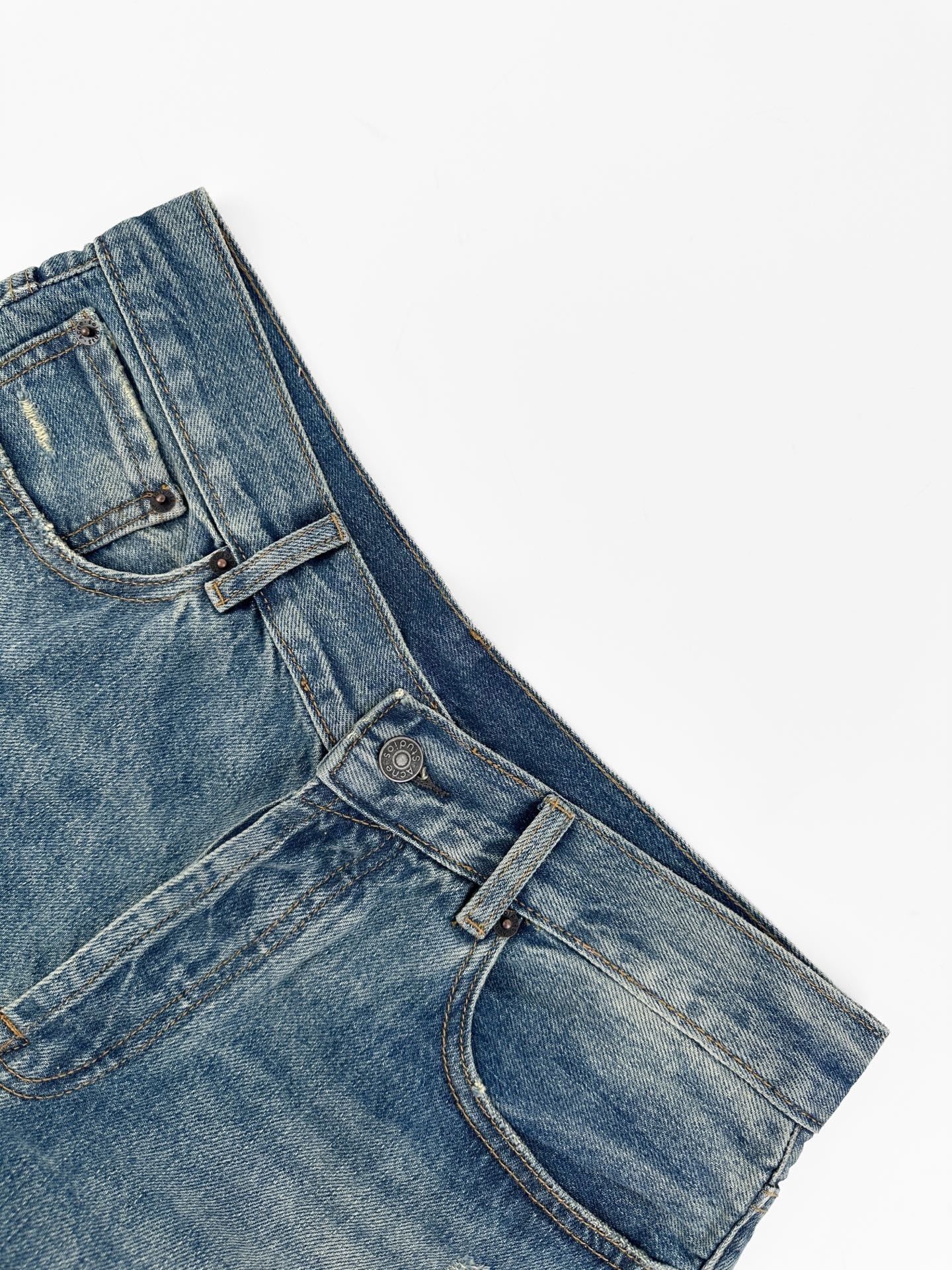 2026 New Arrival Acn Distressed Ripped Jeans (CC994-B60)