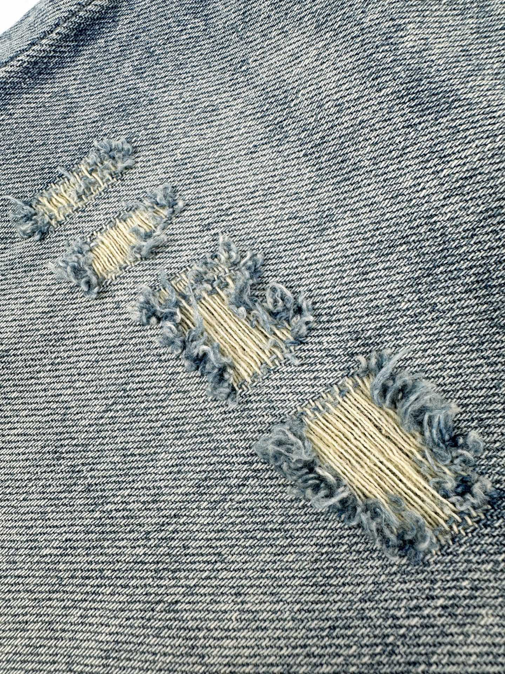 2026 New Arrival Acn Distressed Ripped Jeans (CC994-B60)