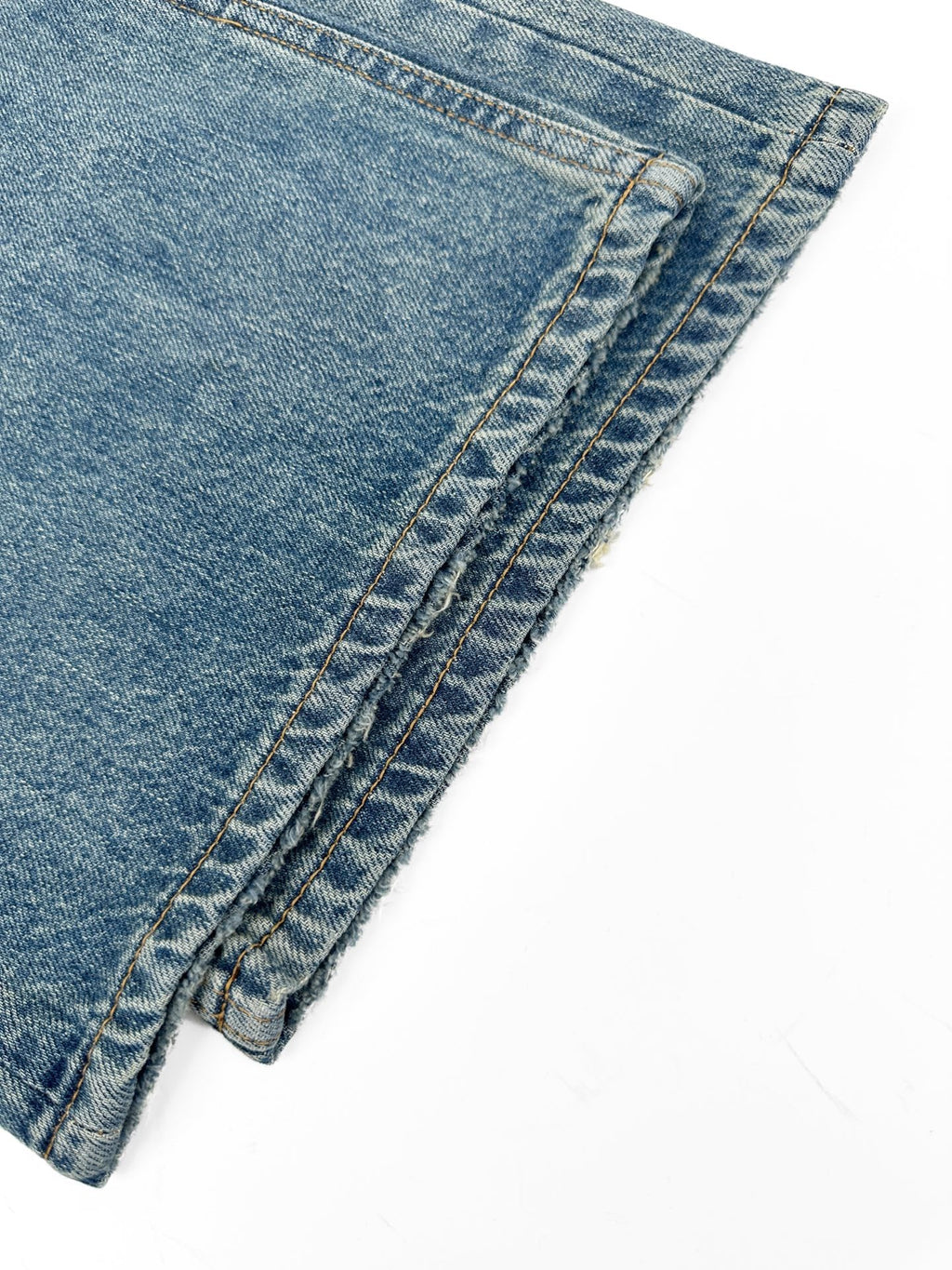 2026 New Arrival Acn Distressed Ripped Jeans (CC994-B60)