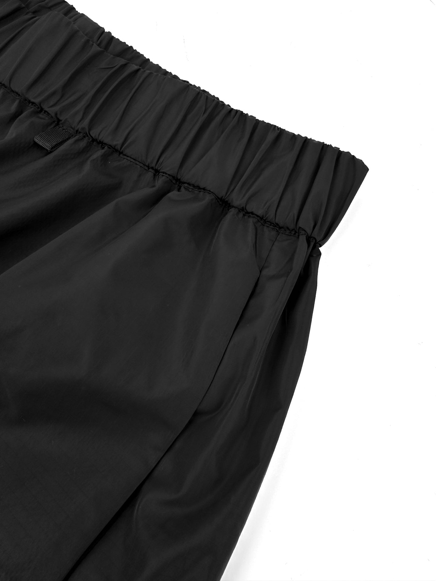 2026 New Model Mon Logo Patch Shorts (AA586-A75)