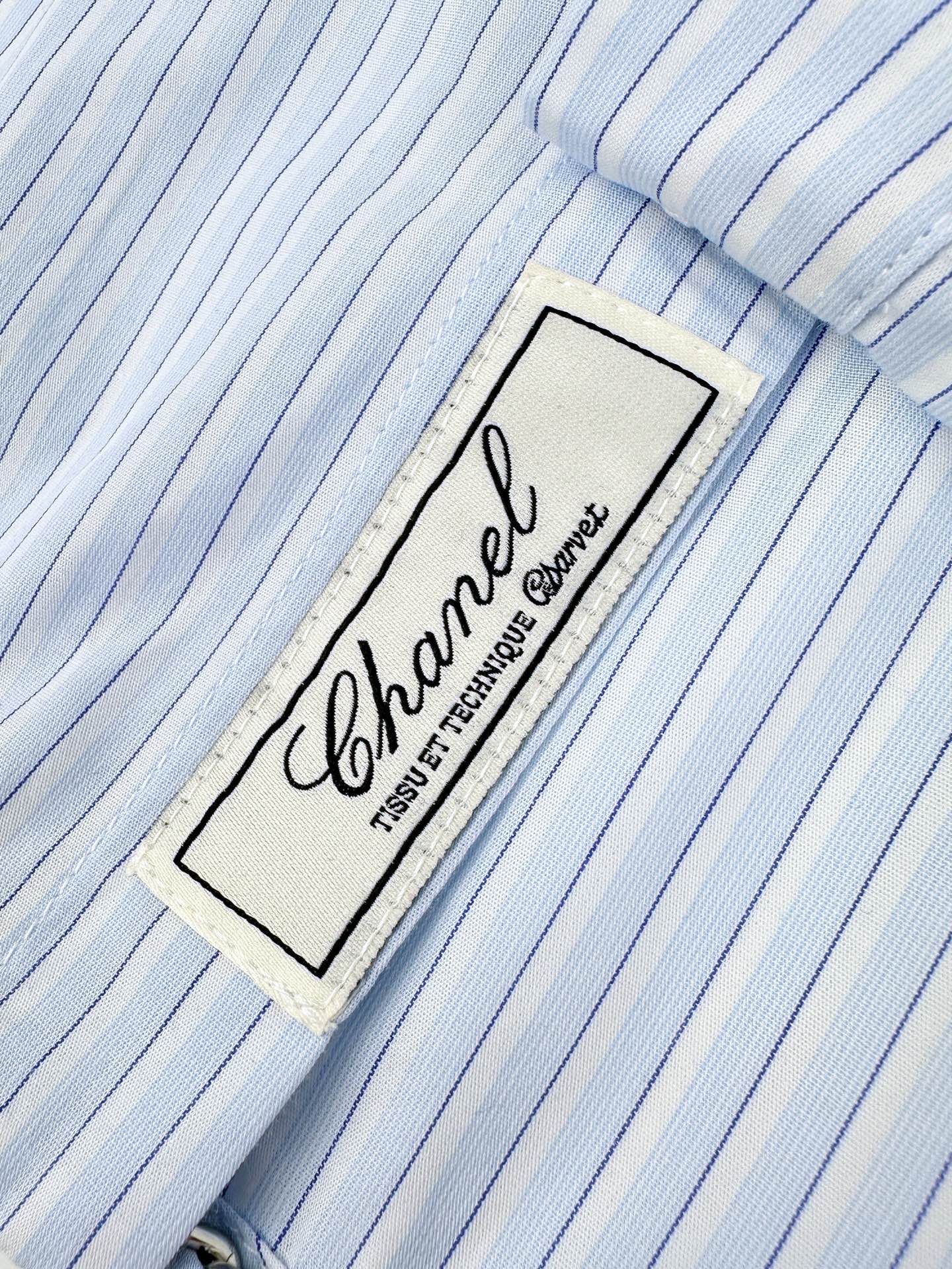 2026 Women's CC Logo Striped Shirt (FF737)