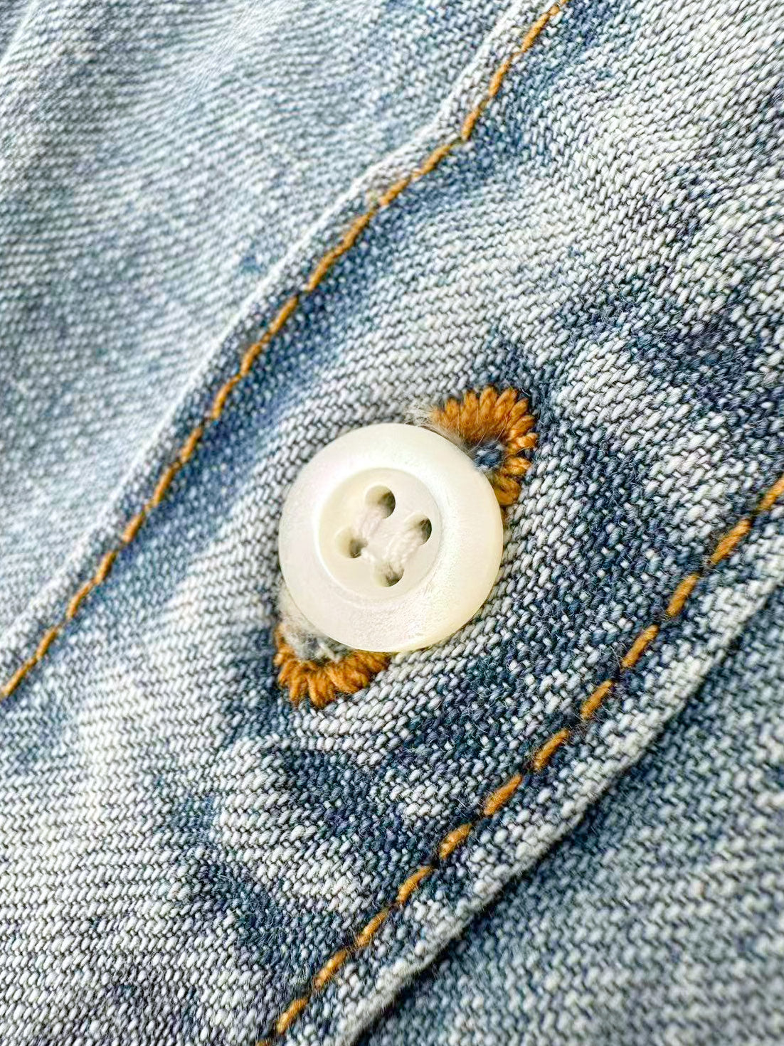 2026 Women's MM Logo Belted Denim Jacket (EE434)