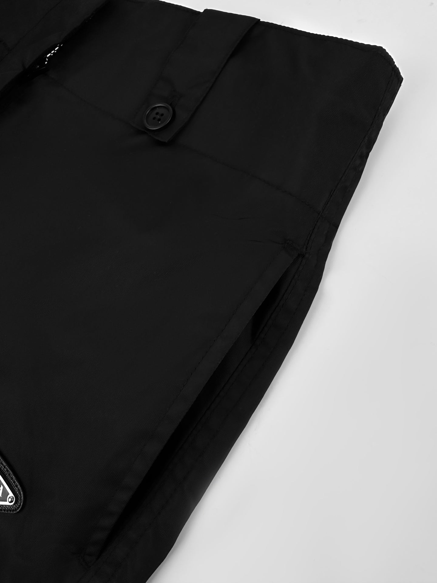 2026 Women's Triangle Brand Nylon Shorts (EE429)