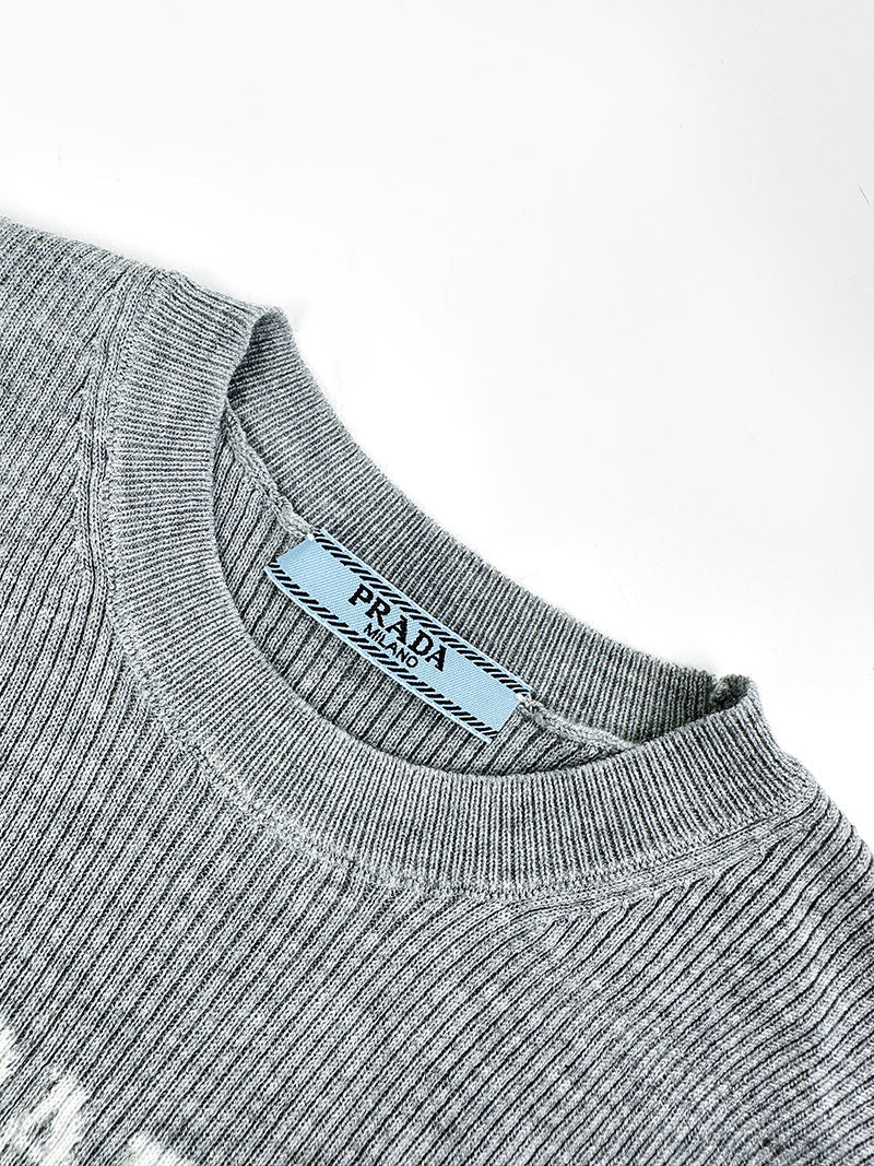 2026 Women's Triangle Brand Logo Long-Sleeved Sweater (FF780)