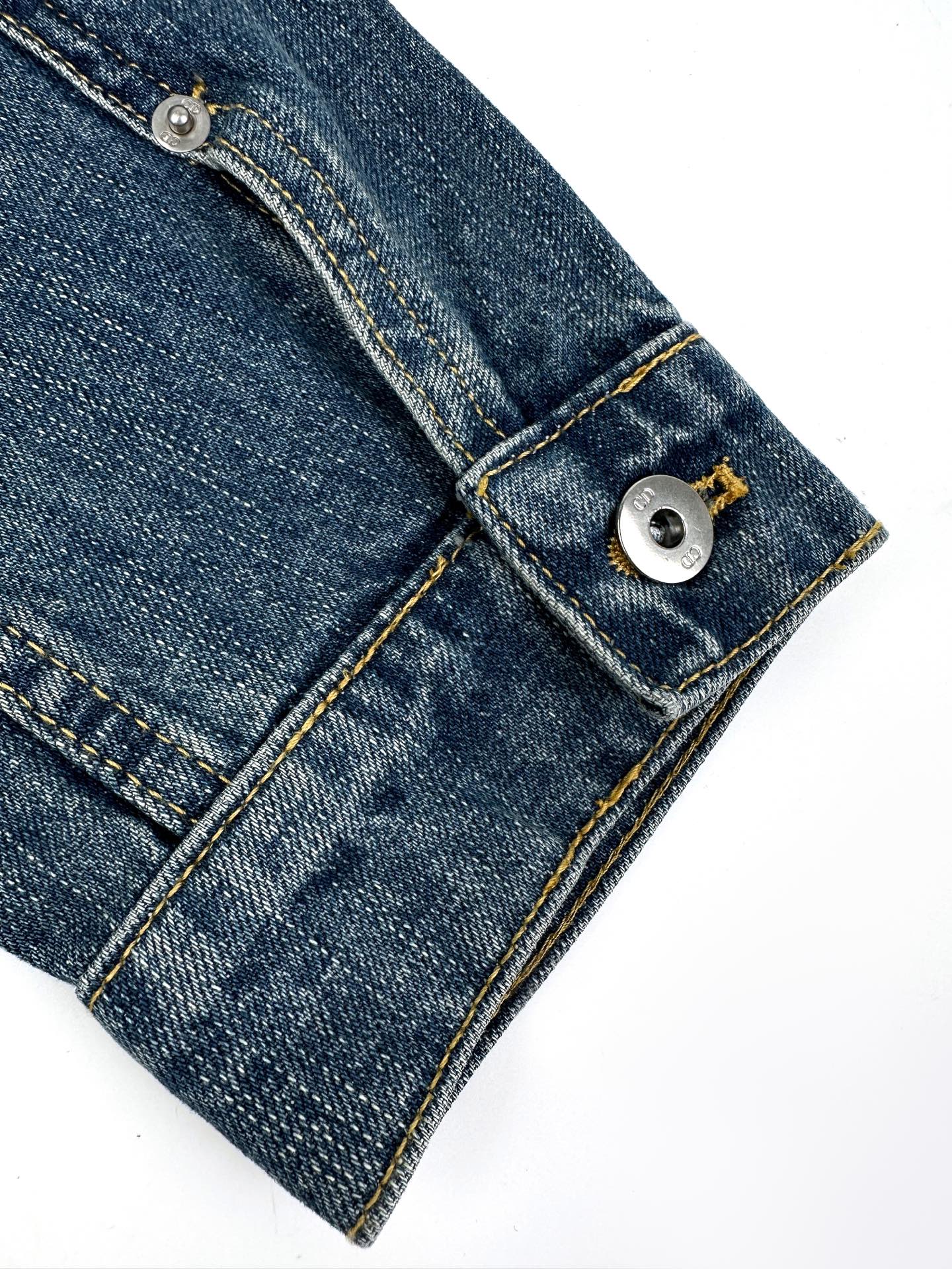 2026 New Style CD Embroidered Zipper Denim Jacket (BB865-B80)