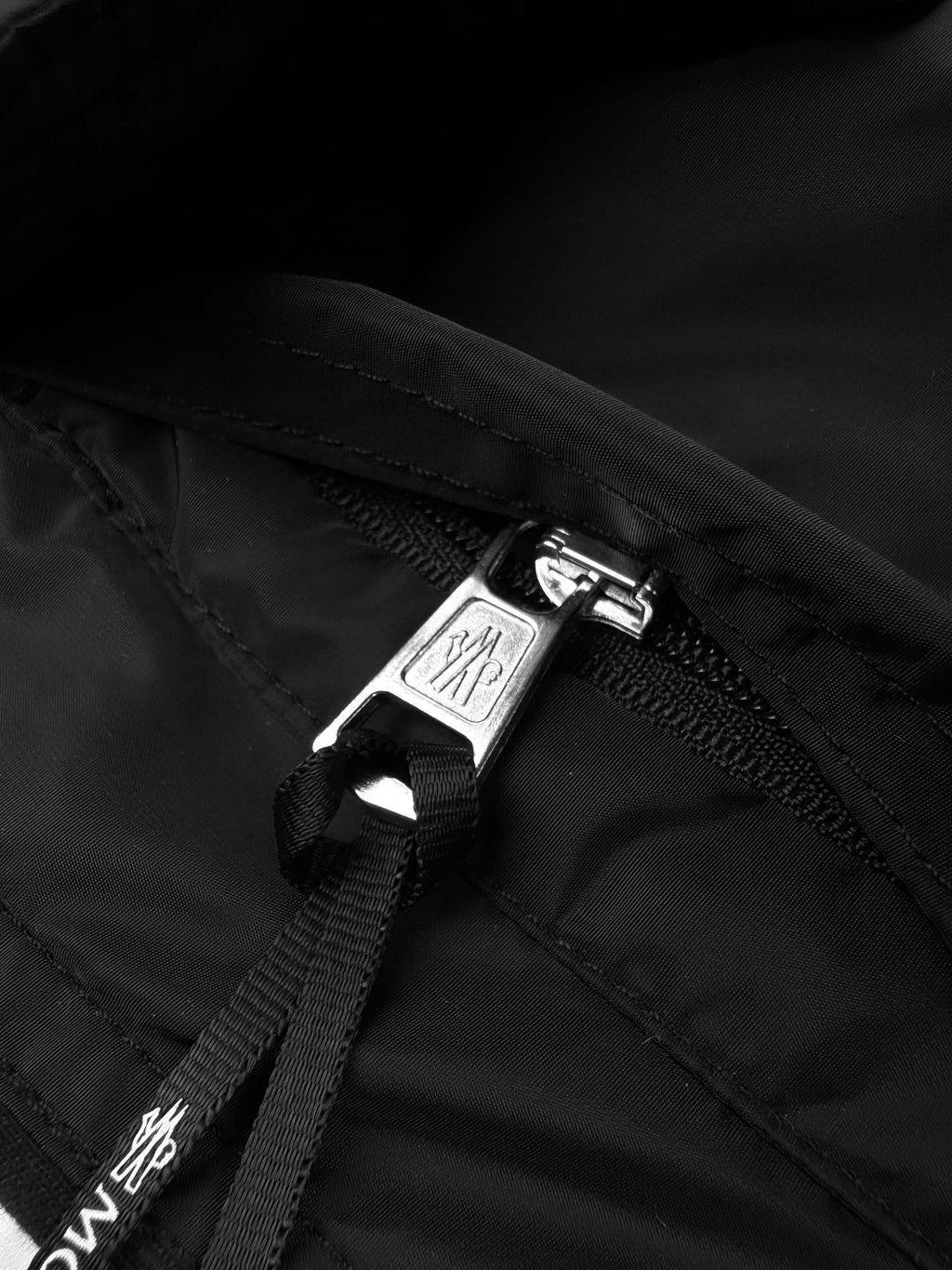 2026 New Model Mon Logo Patched Jumper (25339-B15)