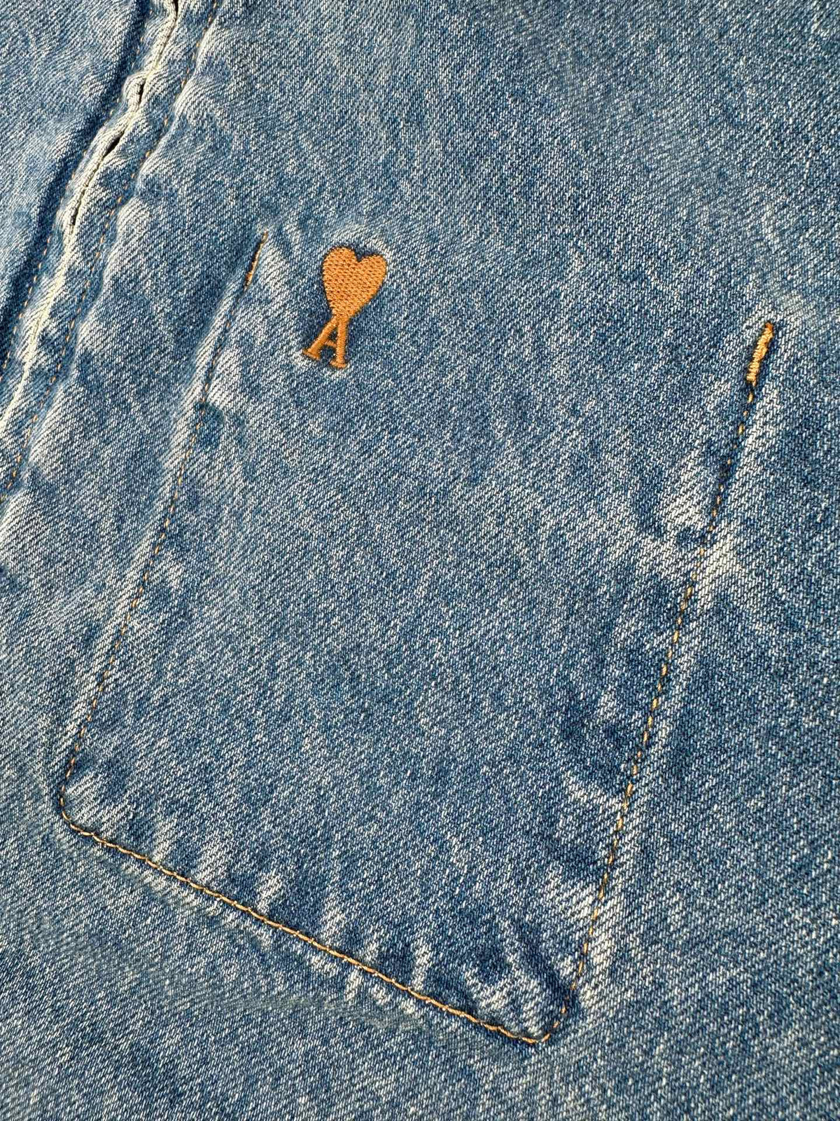 2026 New Model Heart A Embroidered Denim Jacket (BB877-B70)