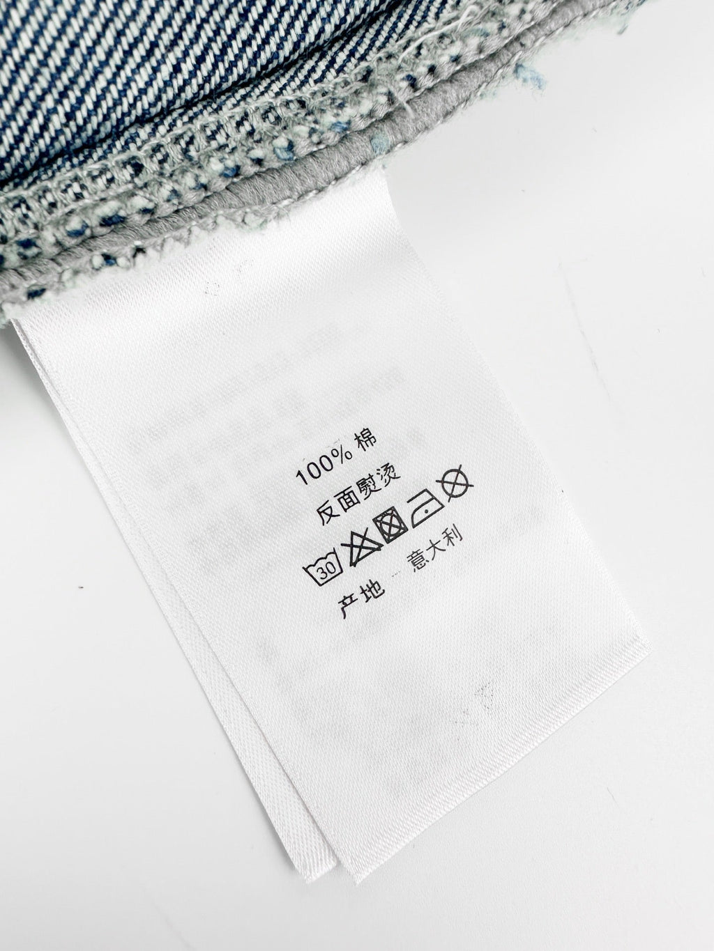 2026 New Style CD Laser Embroidered Denim Jeans (BB4008-B35)
