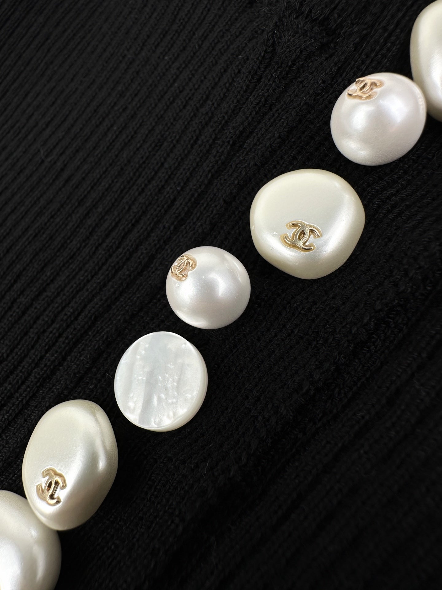 2026 Women's CC Logo Pearl Sweater (FF812)