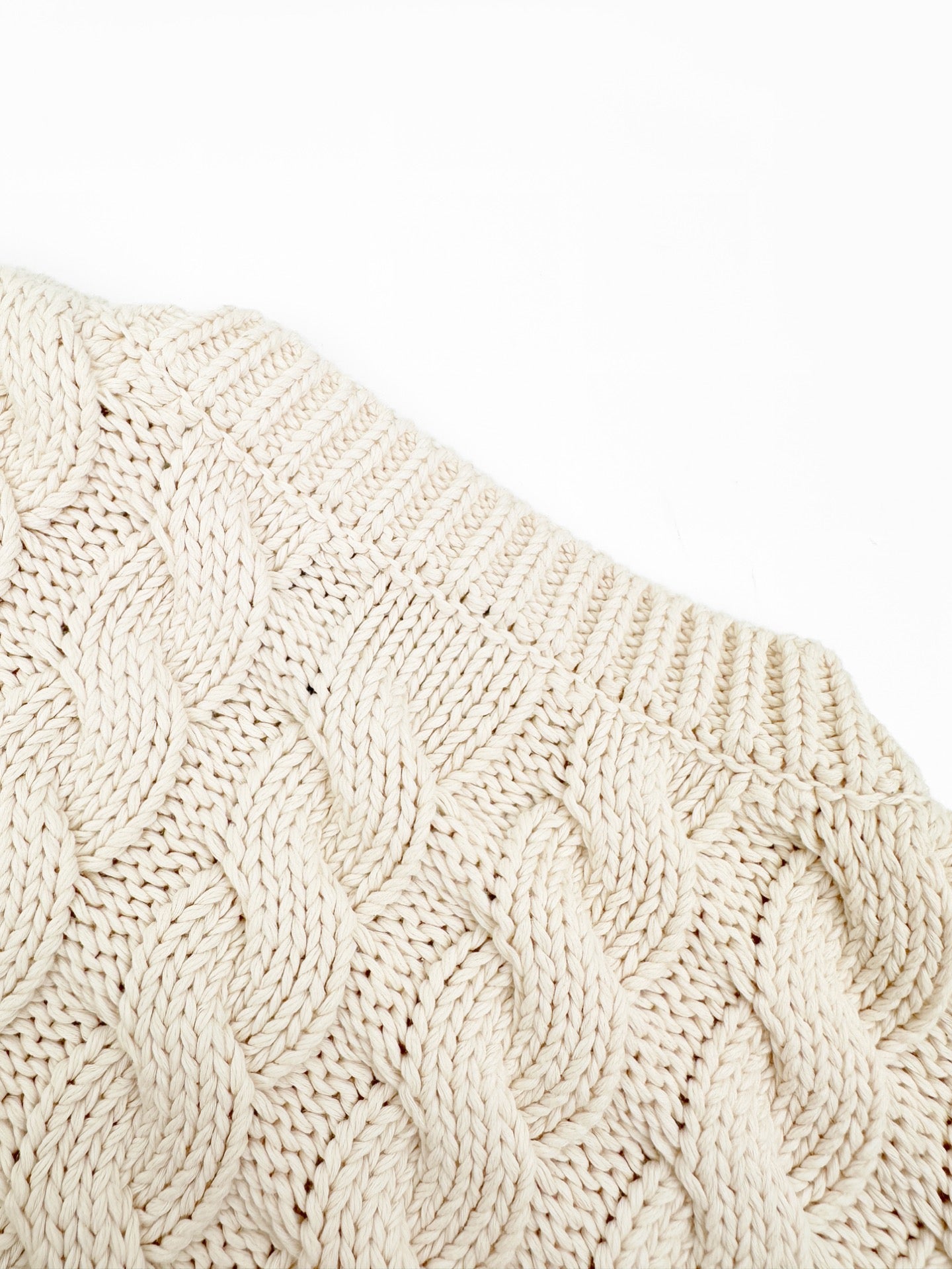 2026 Women's Way Plaid Knitted Sweater (DD135)